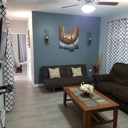 Skycastle Oasis Appartement Ocho Rios Buitenkant foto