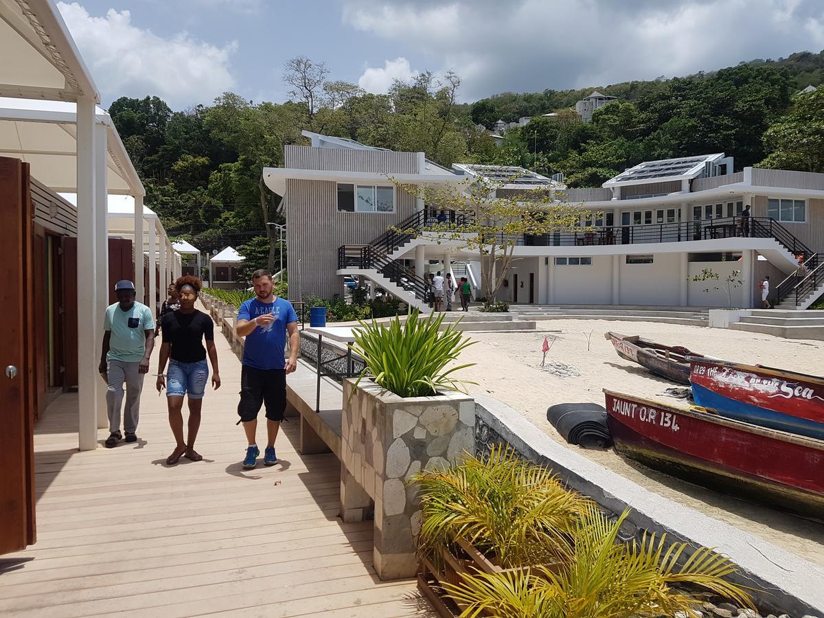 Skycastle Oasis Appartement Ocho Rios Buitenkant foto
